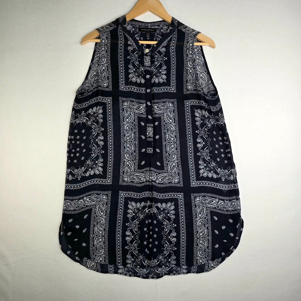 Banana Republic Navy Blue Bandana Print Sleeveless Blouse Top Medium